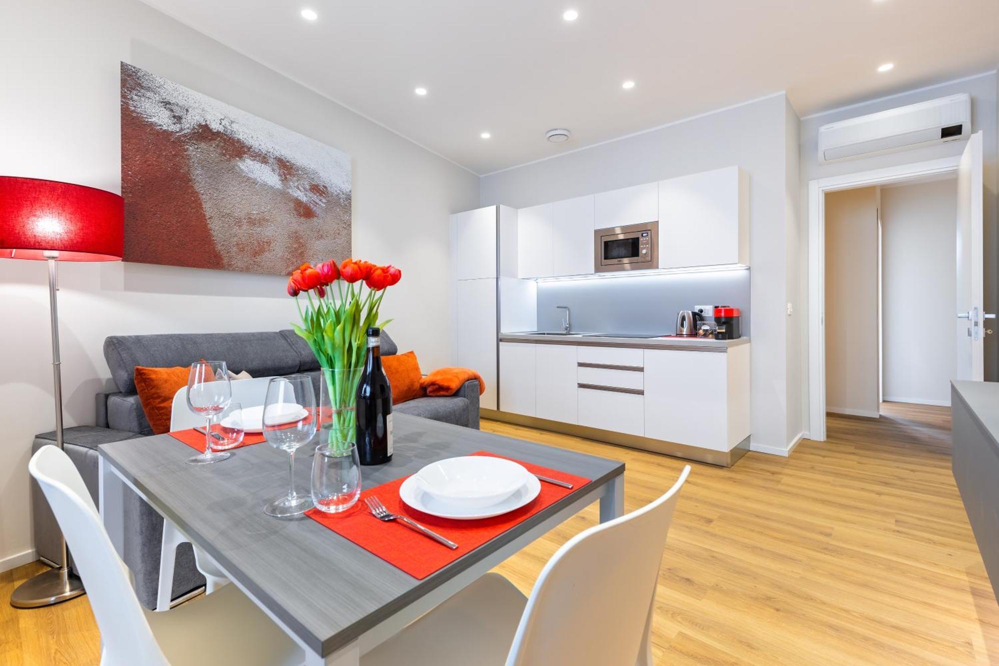 C8 Apartments Asti Exterior photo