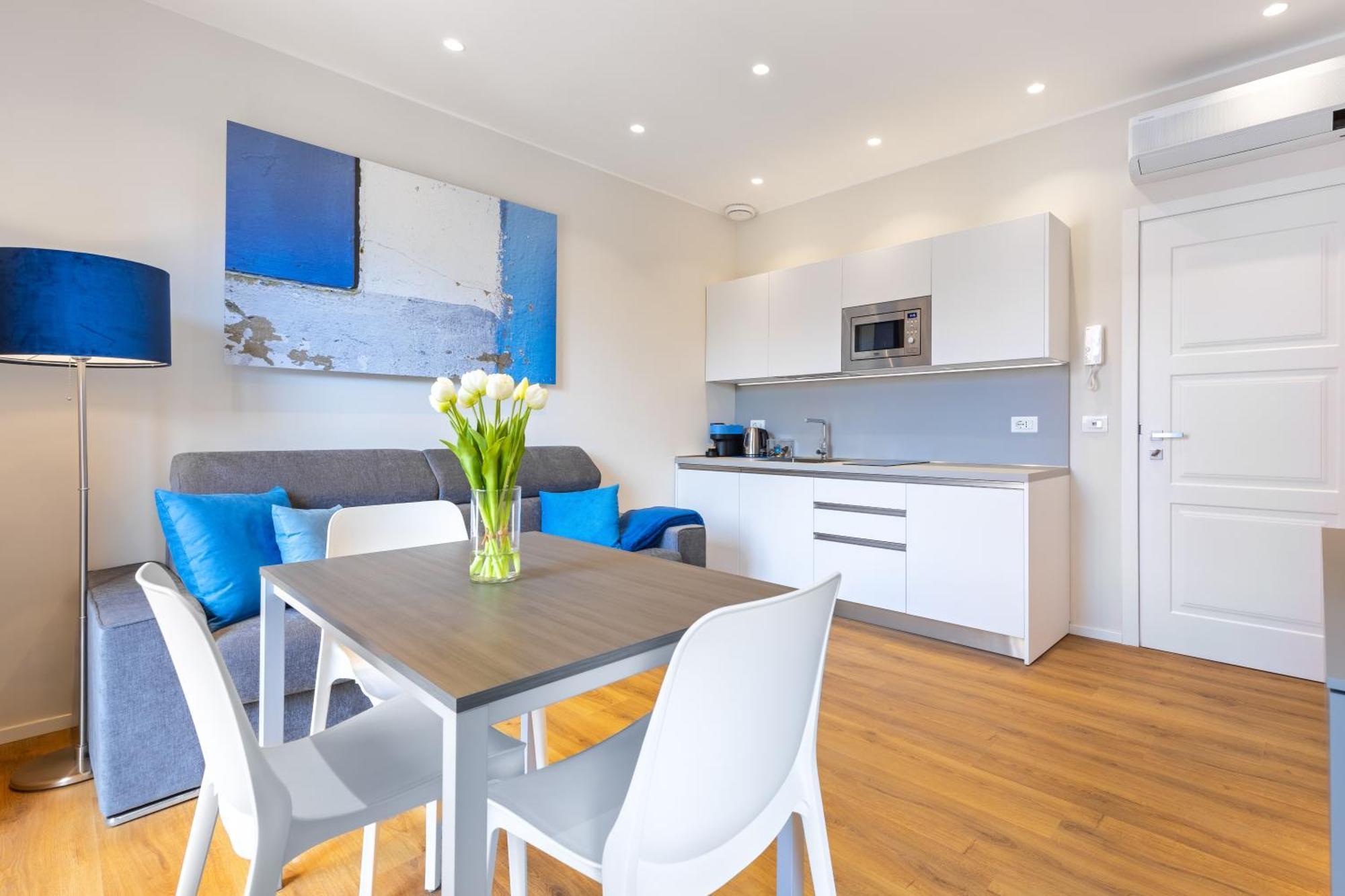 C8 Apartments Asti Exterior photo